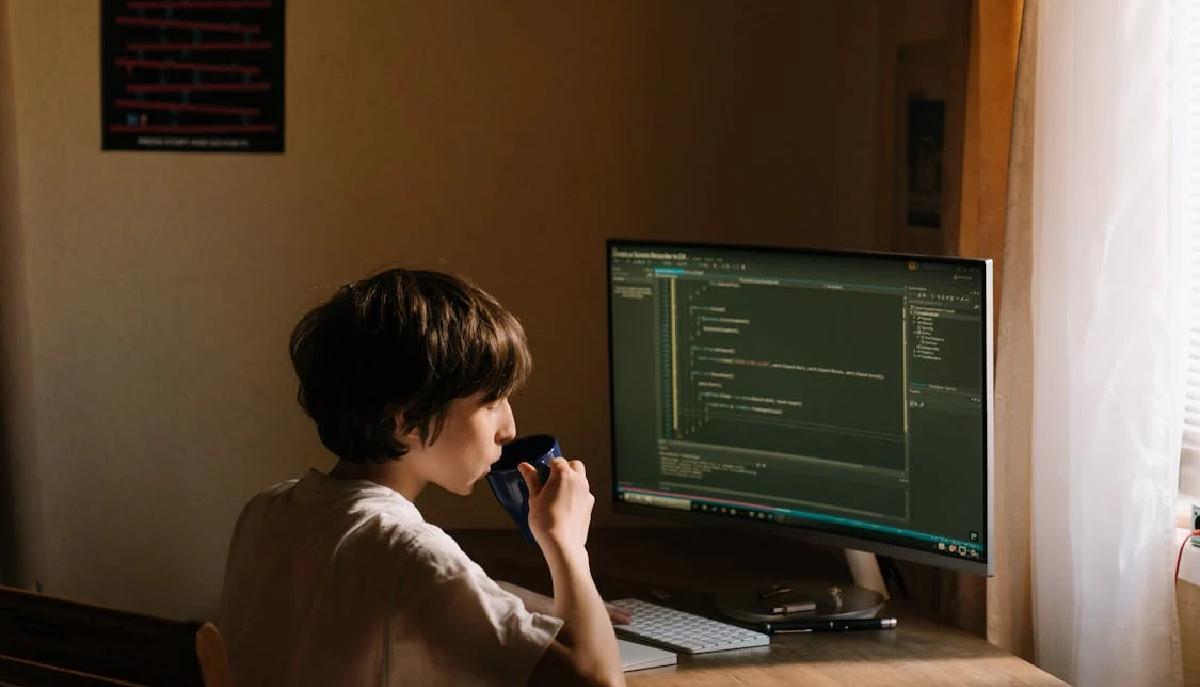 hacker studente