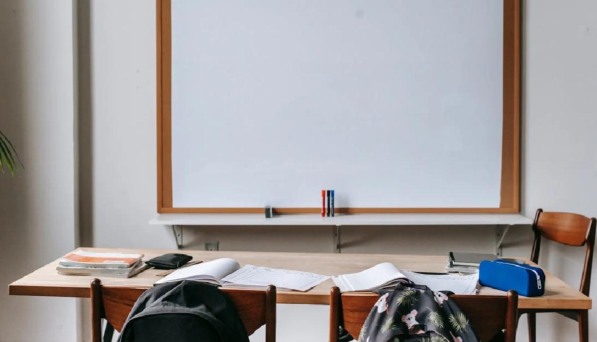 Studente durante l'esame di Maturità