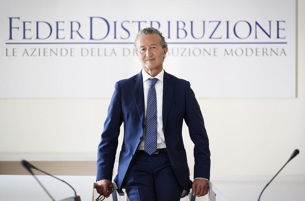Dalla “gavetta” al vertice: i consigli per “fare carriera” nella Distribuzione Moderna raccontati da Carlo Alberto Buttarelli, Presidente di Federdistribuzione articolo