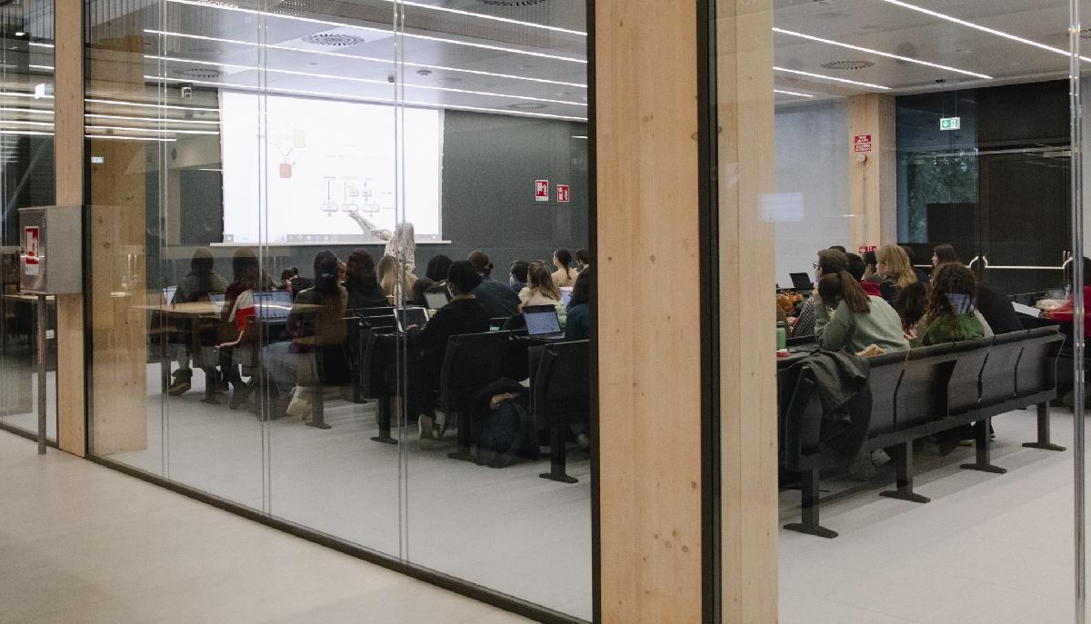 Healthcare, data science e IA: scopri DAIHS, la laurea Humanitas e Bocconi che prepara alle professioni del futuro articolo