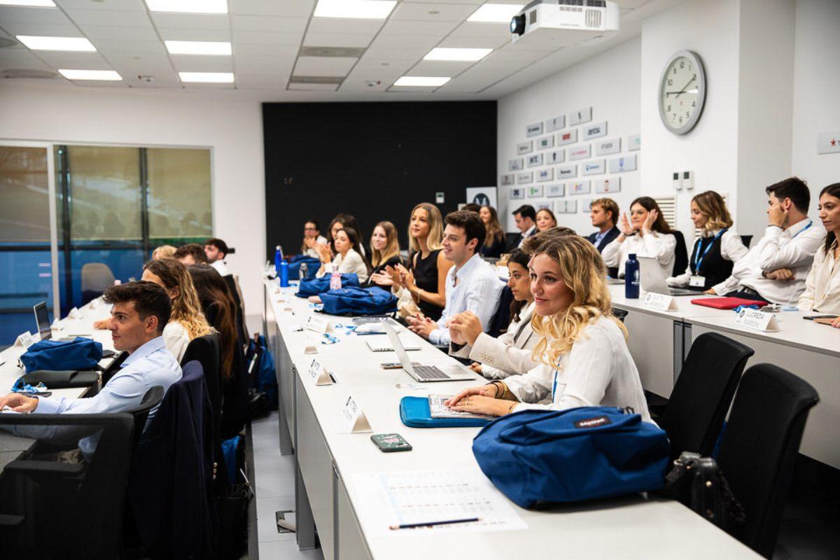 Perché partecipare al Master Publitalia ‘80? Intervista al Direttore Roberto Mirandola: “Chi parte dal Master arriva in azienda” articolo