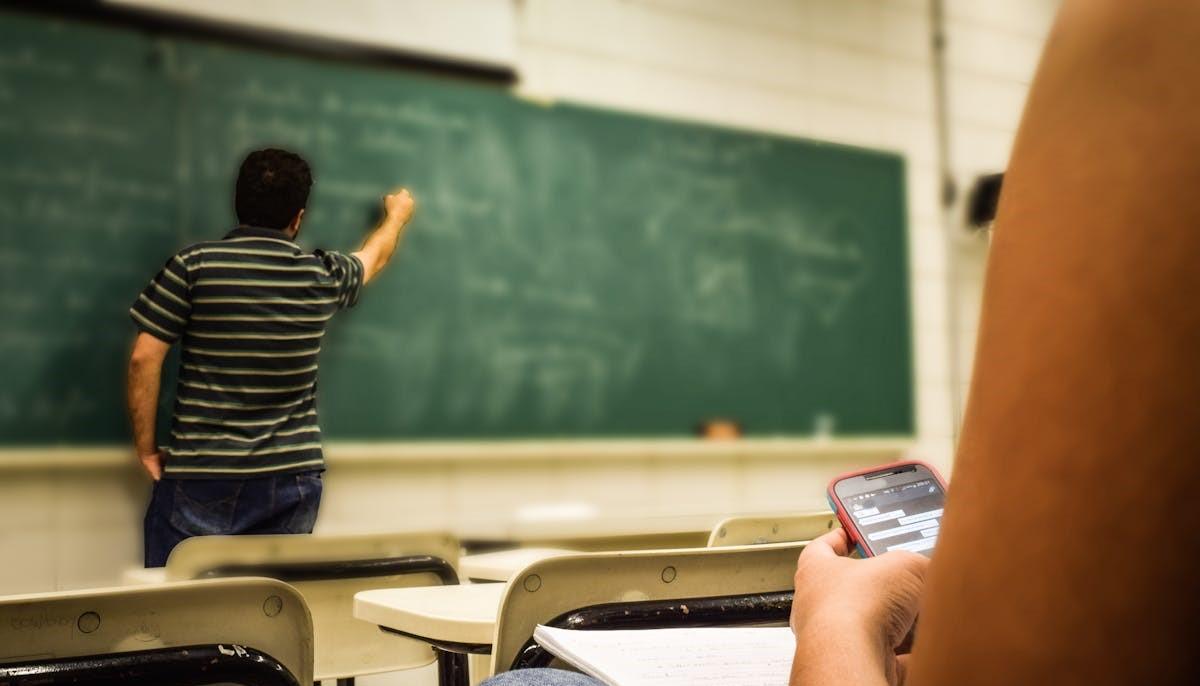 prof abusa di sei studenti a roma il processo a giugno