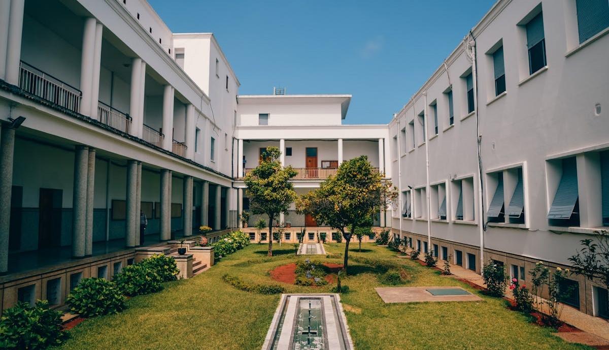 cortile scuola