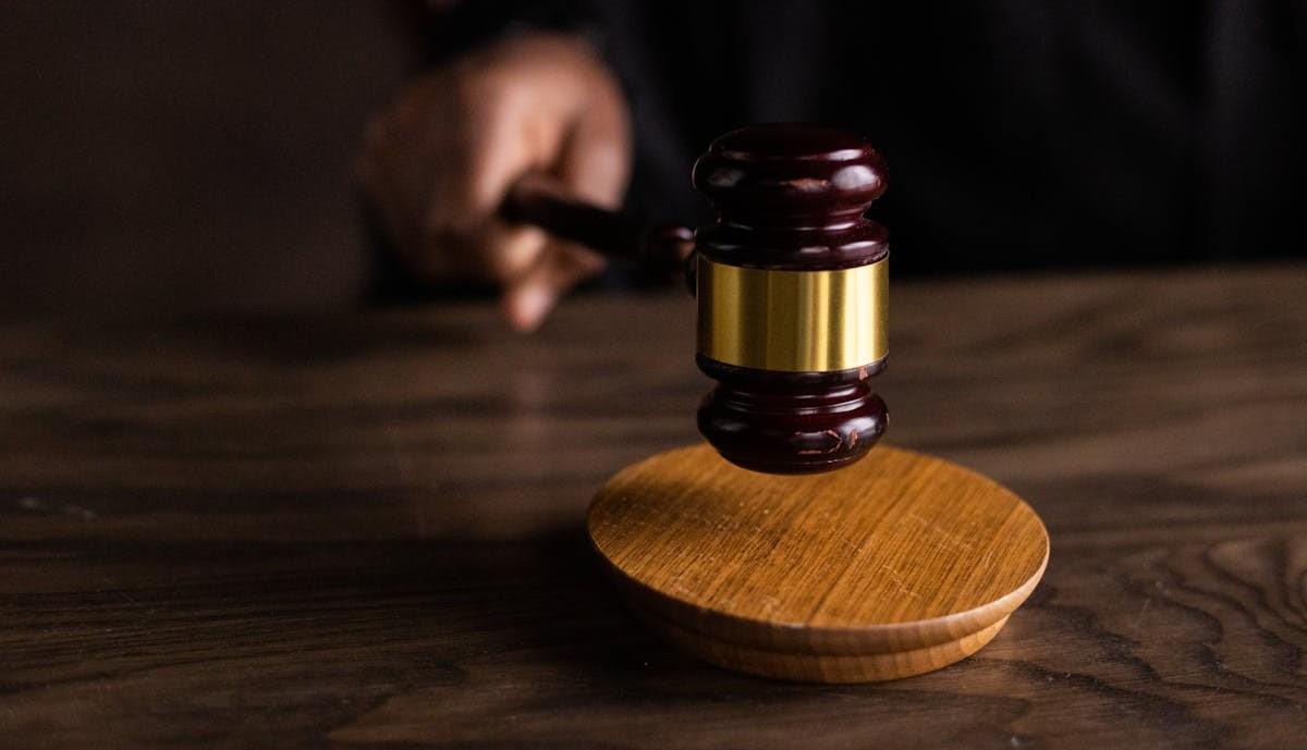 genitori fanno ricorso al tar per l'8 in condotta del figlio
