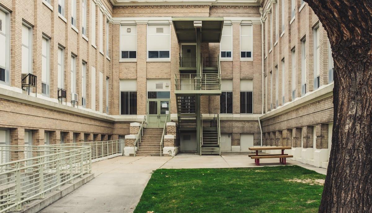 cortile scuola