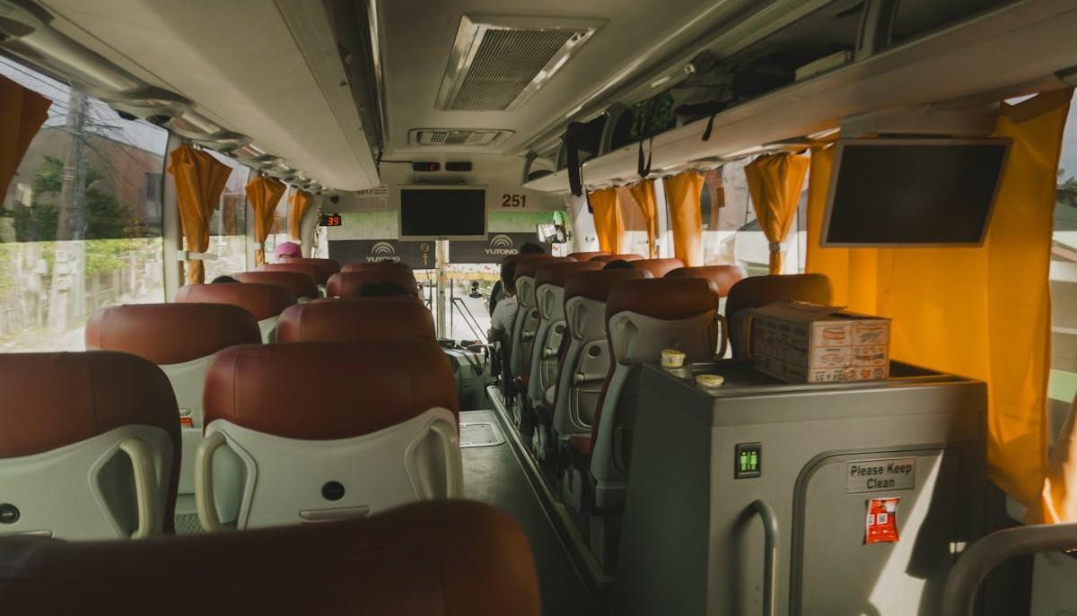 Pullman per una gita scolastica