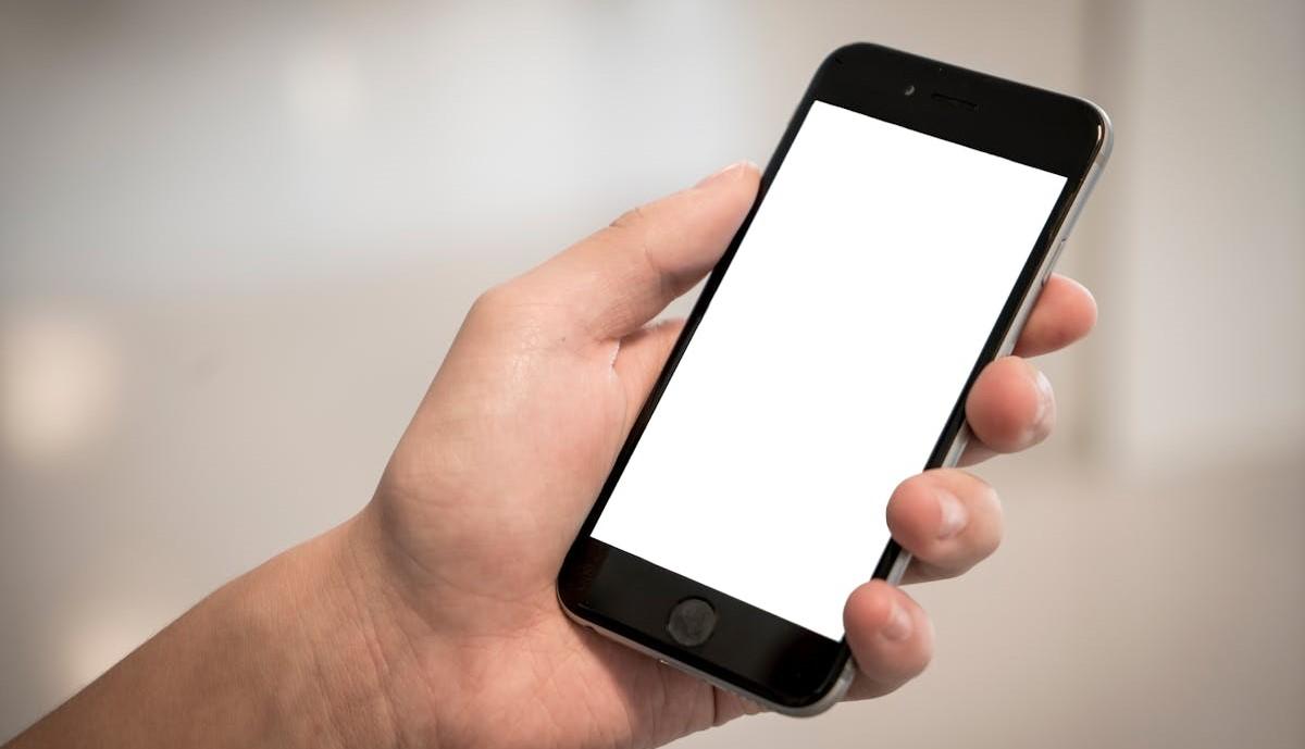 Smartphone seconda prova maturità 2025