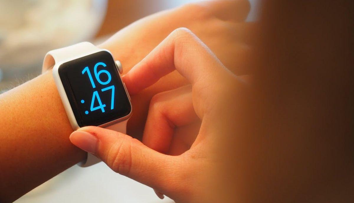 smartwatch su polso