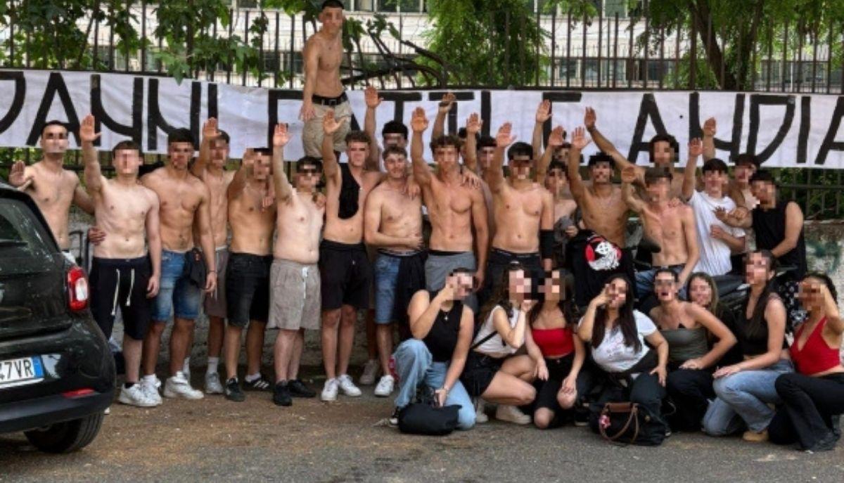 saluto romano liceo roma