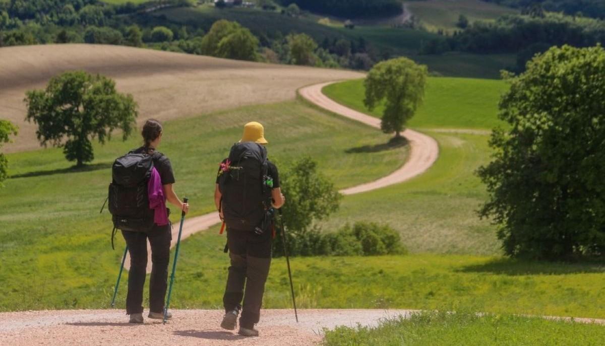 ‘Giovani in Cammino’, 70 km e cinque giorni zaino in spalla per ragazzi under 35: il progetto