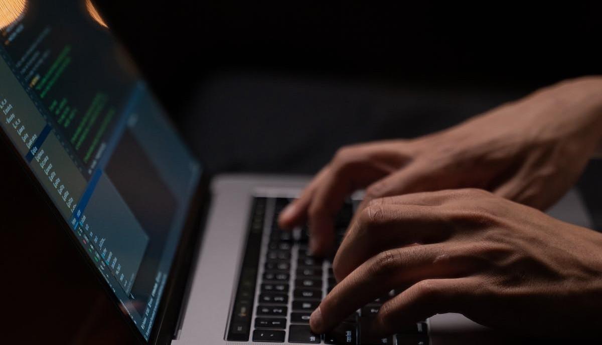 giovane morto davanti al pc ipotesi challenge social