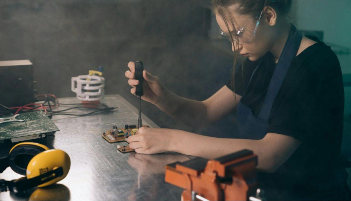 Formazione scuola-lavoro: con il nuovo decreto stop ai lavori ad alto rischio