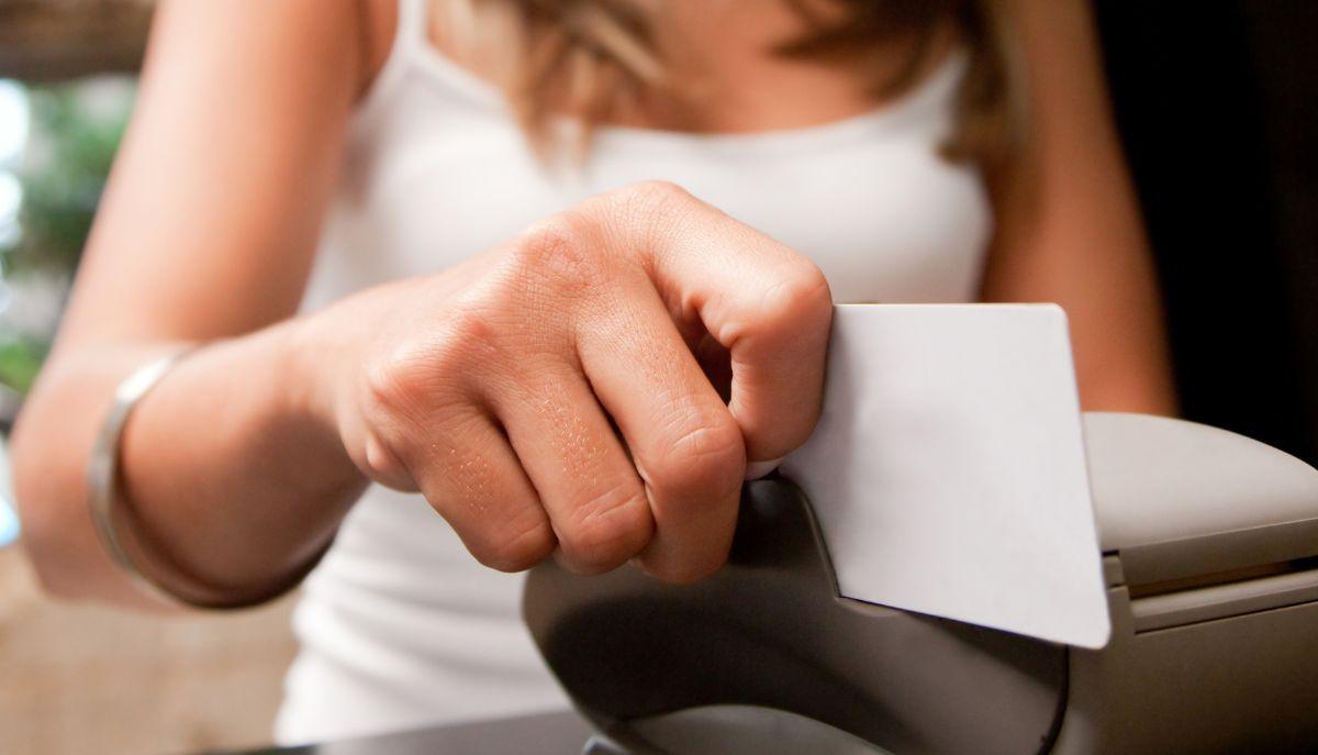 Irregolarità uso carta del docente