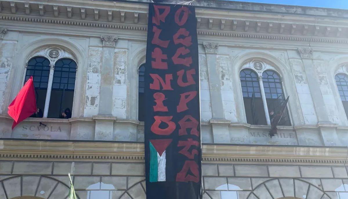 Occupazione liceo Plinio Roma
