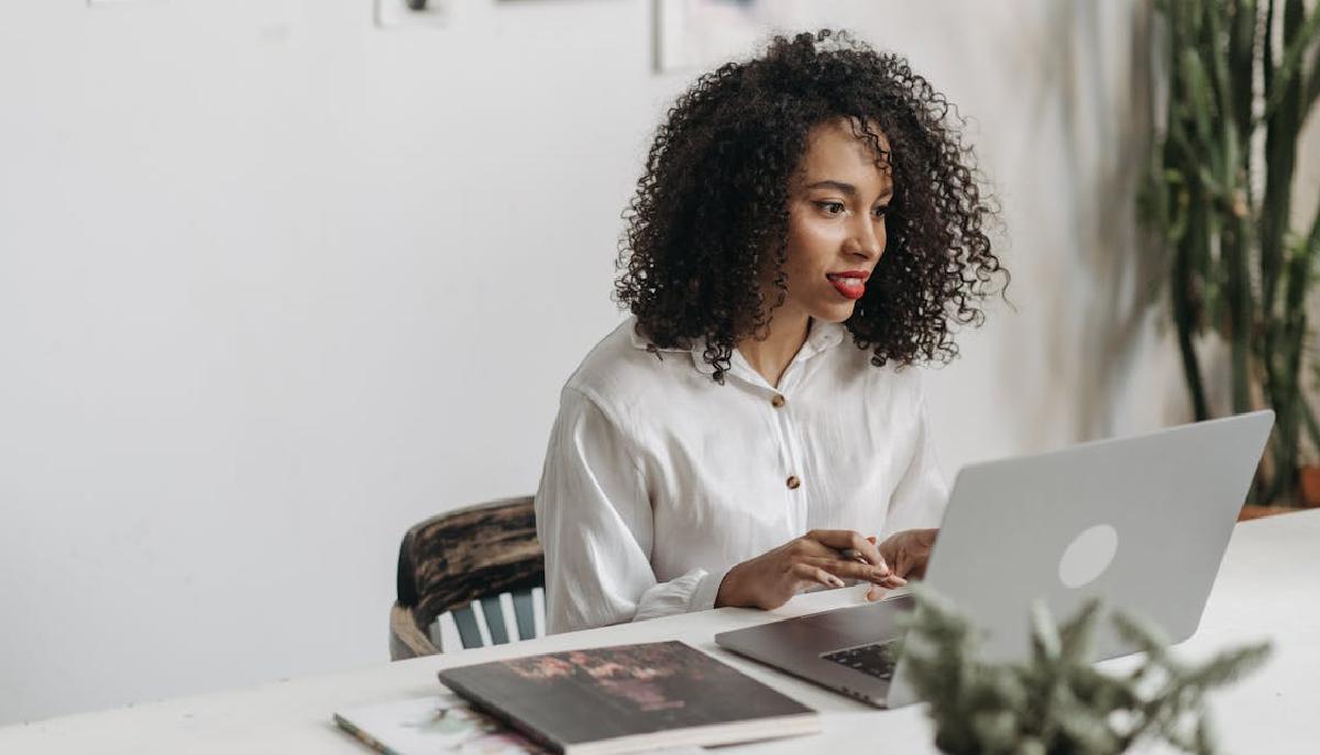 Quanto guadagna un docente in Italia? 27 mila euro lordi annui a inizio carriera contro i 60 della Germania