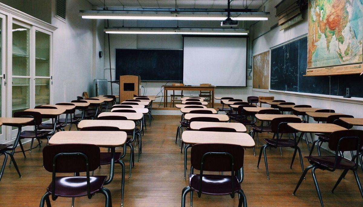 Un bonus di 1.500 euro per chi iscrive i figli alle scuole private: la proposta a favore delle paritarie scatena il dibattito