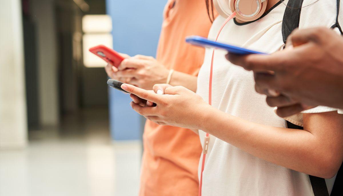 Divieto social network