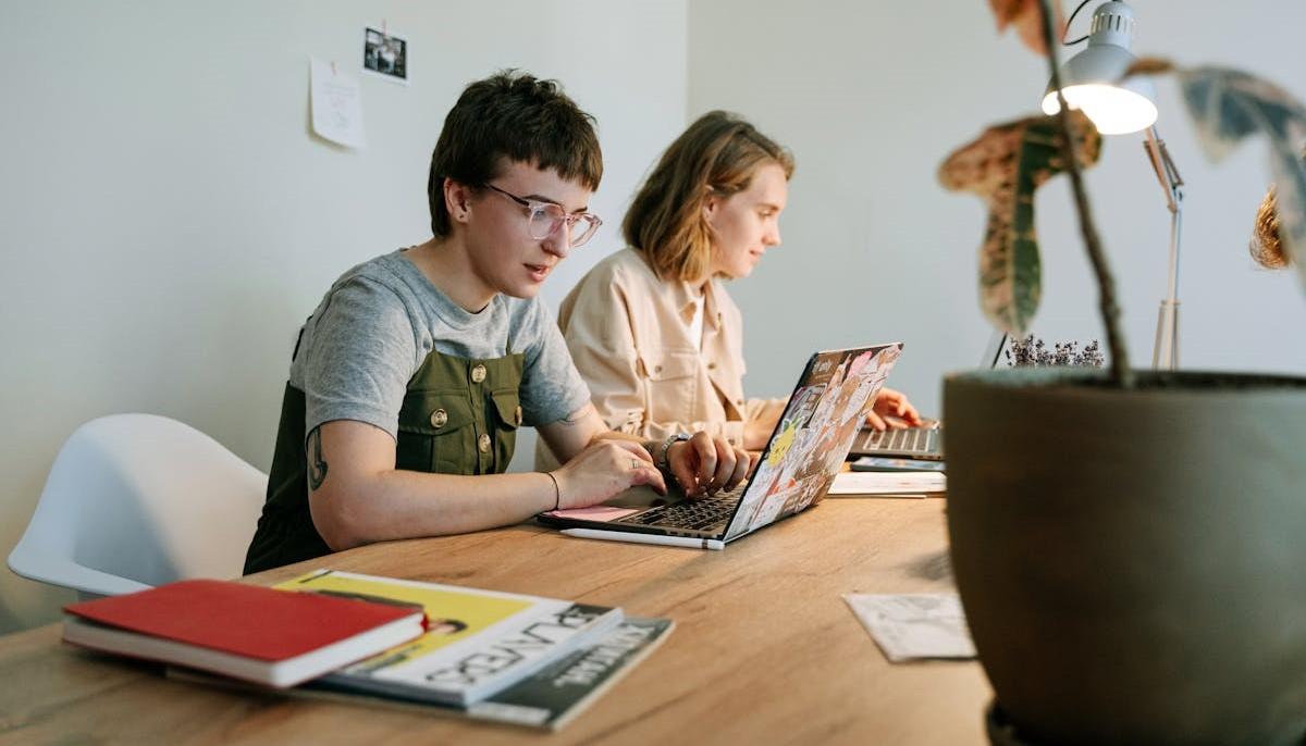 Istat, Italia penultima in Europa per percentuale di laureati ma si riduce divario Nord-Sud