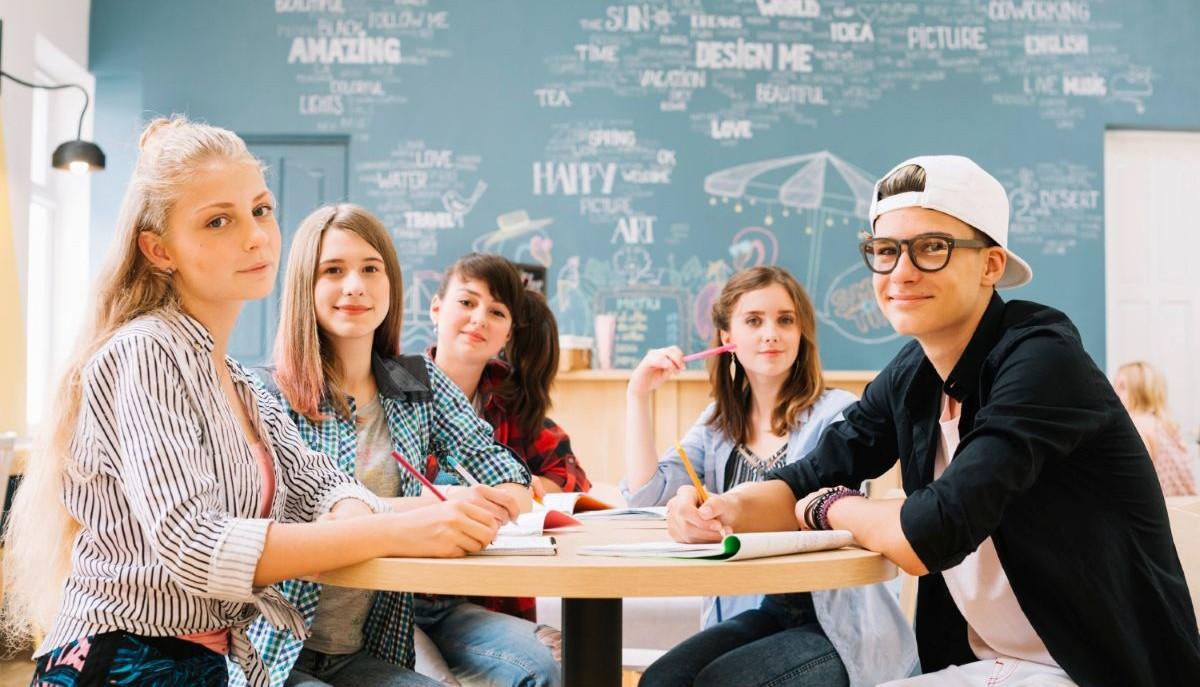 Iscrizione scuola su Unica: cosa fare se non hai Spid o Cie?