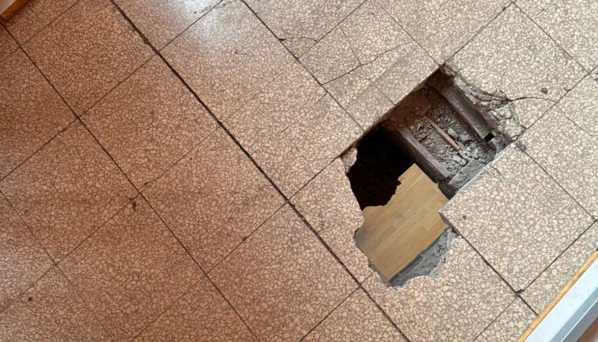 Poche aule, strutture pericolanti, continui cambi di classe: gli studenti occupano la scuola