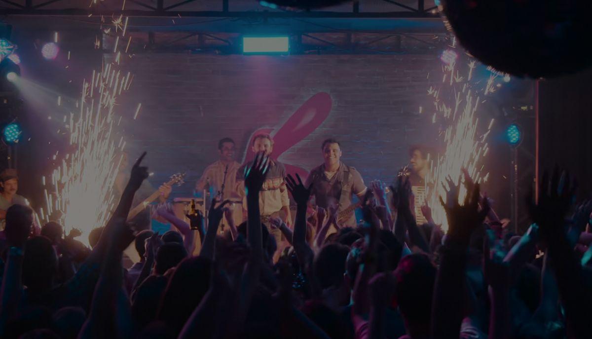 La notte che non passerà: in trend su Netflix la serie sull’incendio che ricorda quello di Crans-Montana