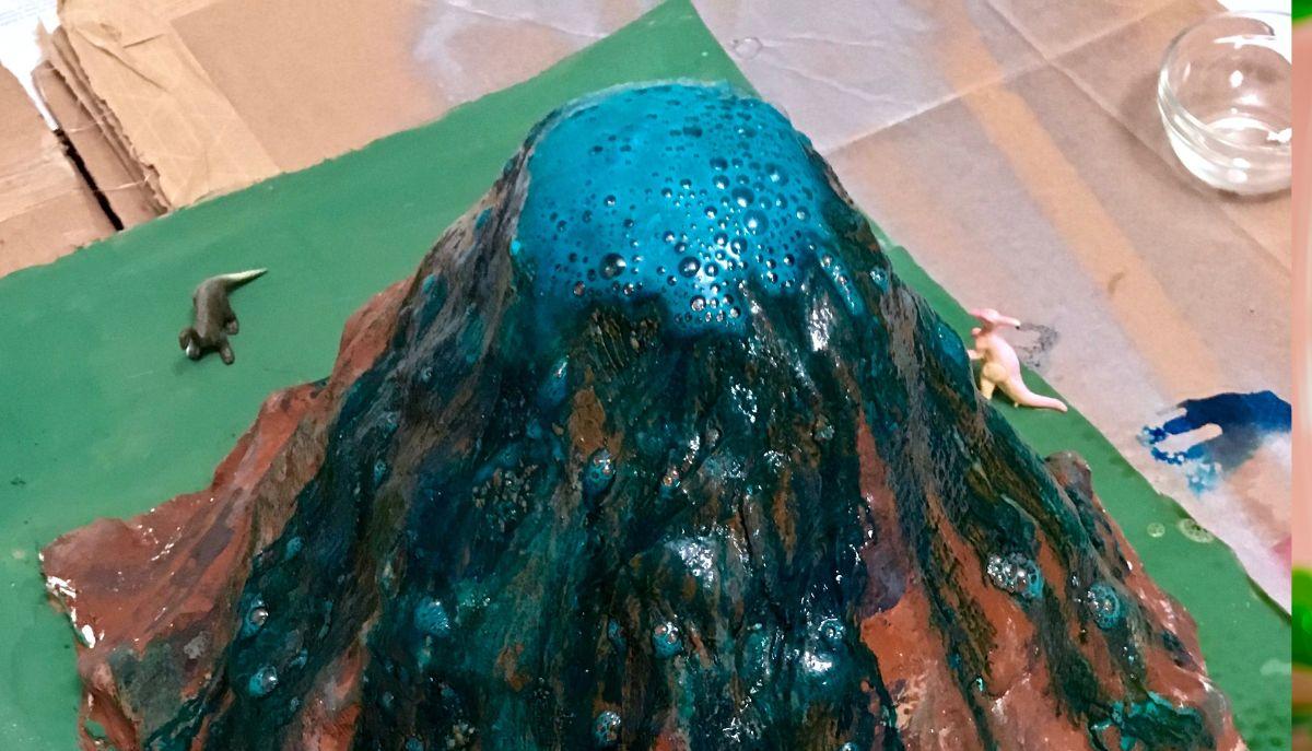 esperimento vulcano che erutta