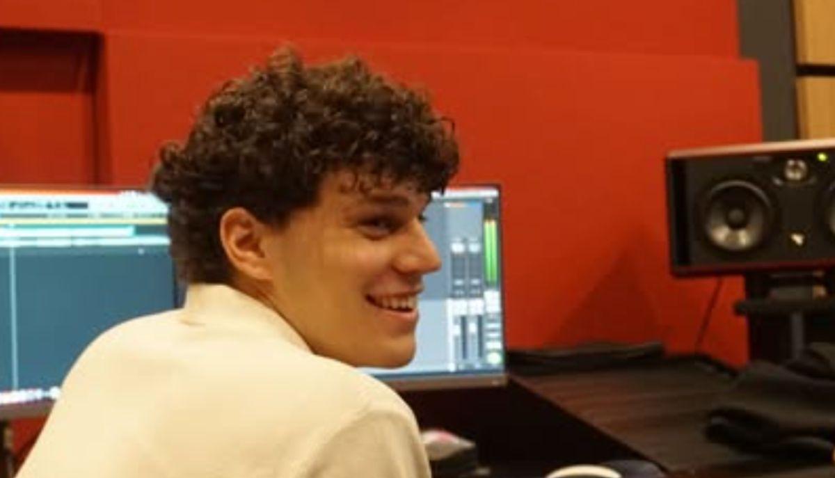 Sanremo 2026: Nicolò Filippucci protagonista su Radio Zeta. Domani il takeover esclusivo del profilo Instagram