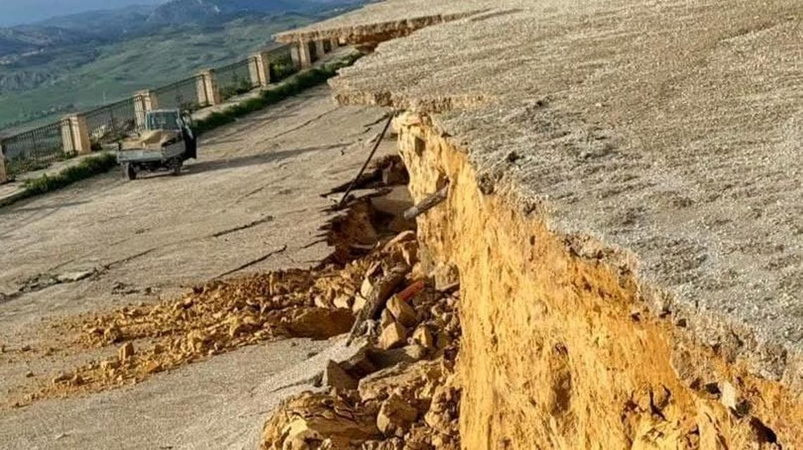 Niscemi, perché sta crollando: cosa sta succedendo