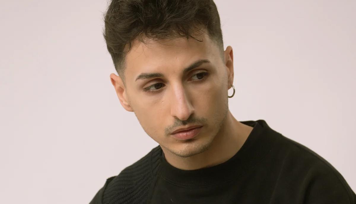 Sanremo 2026, Nayt ci mette a nudo con "Prima che": l'analisi del testo tra filosofia e rap