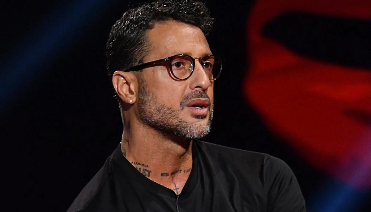 Falsissimo, Corona pronto a scendere in politica? Cosa sappiamo