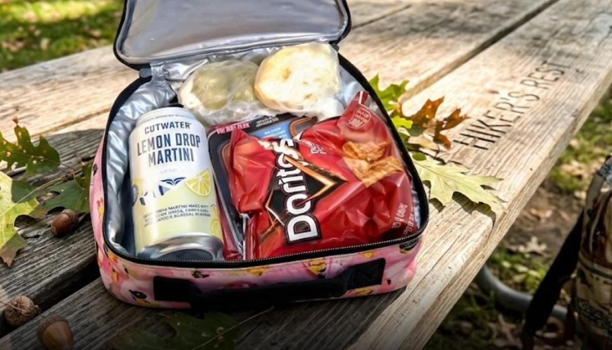 Martini al limone nel lunch box del piccolo alunno: quando il packaging inganna anche i genitori