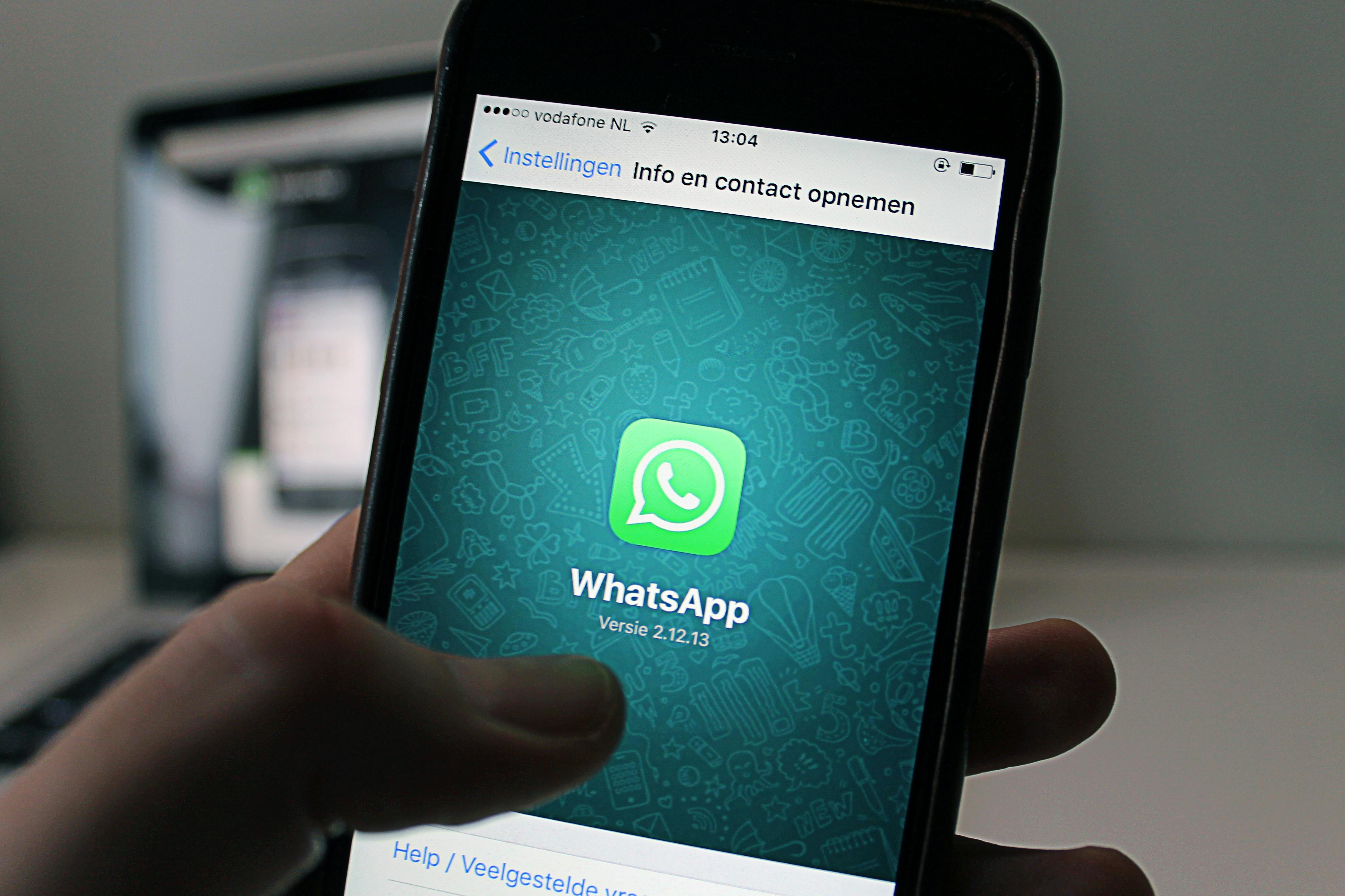 Su WhatsApp arrivano gli account under 13 gestiti da un genitore