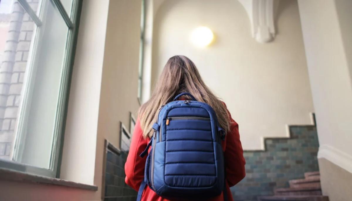 Le rubano lo zaino: nel pc c'è la tesi di dottorato da discutere tra due settimane