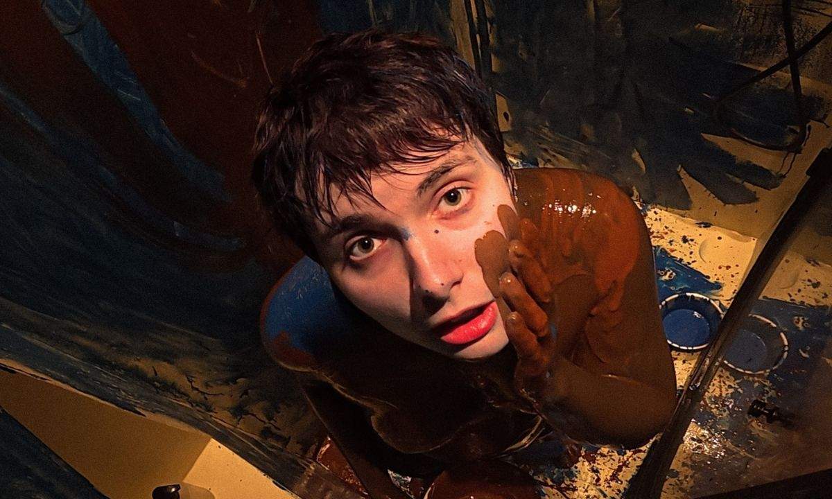 Madame, ‘Rosso come il fango’: significato e testo della canzone