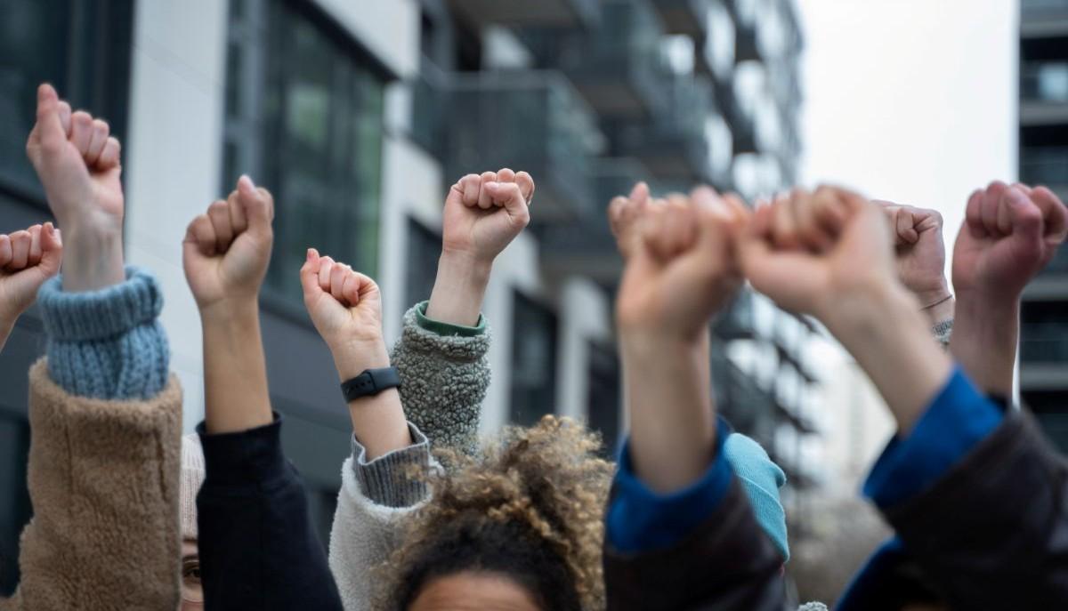 Maggio di fuoco: tutte le proteste e gli scioperi in programma