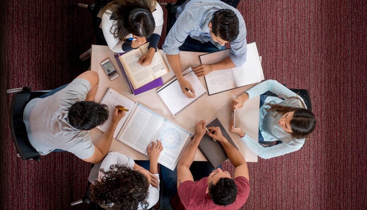 Test Universitari: quanto dura un TOLC e i consigli per gestire il tempo
