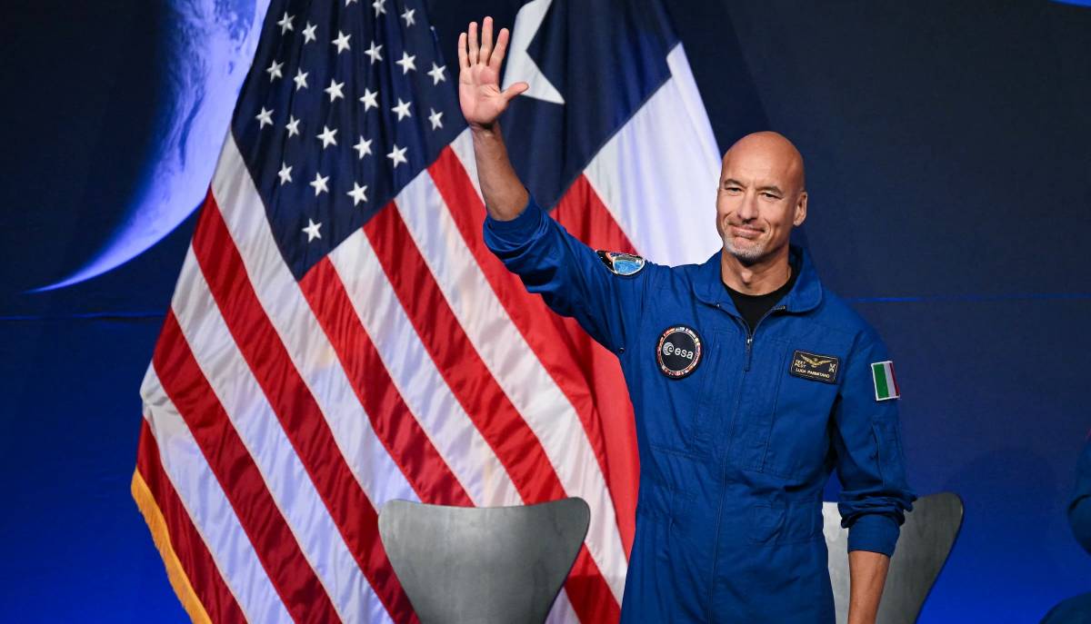 Luca Parmitano volerà con Artemis III: ma non andrà sulla Luna