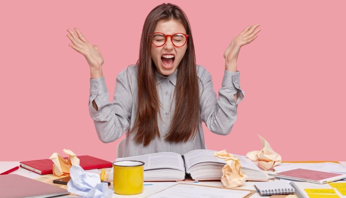 Studentessa prende tutti 30 e lode all’università: “Non sono brava, sono pazza”
