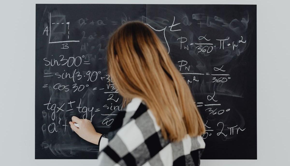 Matematica Seconda prova liceo Scientifico 2026, ecco quanto è difficile la traccia