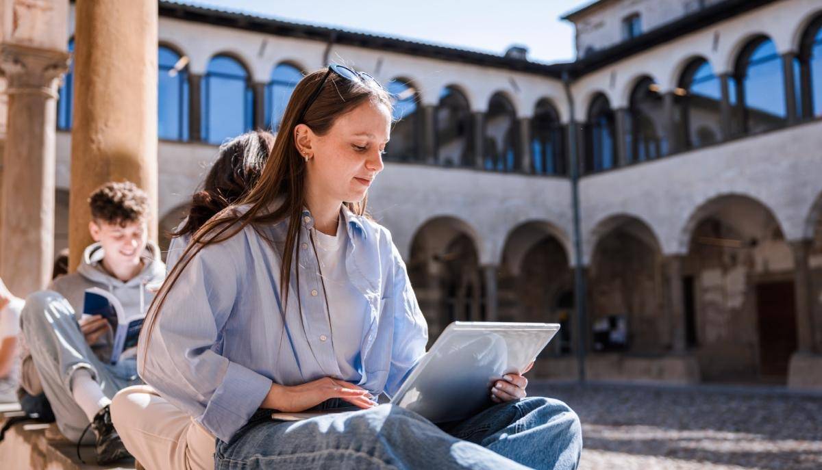 UniBg è il “cheat code” per il tuo futuro: i 5 motivi per scegliere l'Università degli Studi di Bergamo articolo