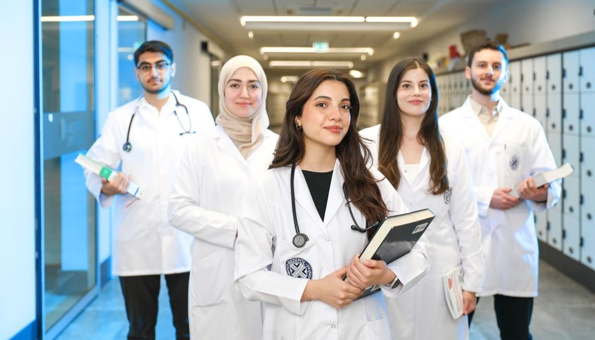 Cinque studenti medici