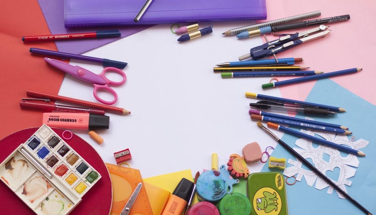 140 euro per il materiale di educazione artistica alle medie: la denuncia di una madre