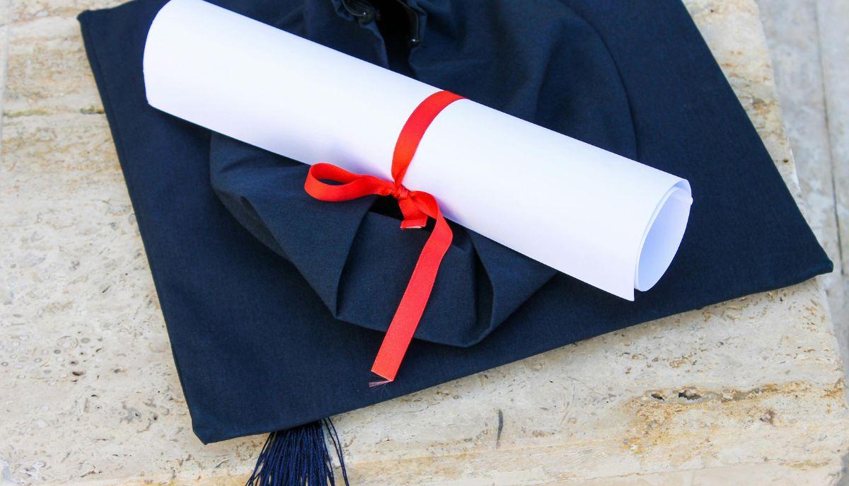 Dopo Economia, trova la sua strada con la laurea in Medicina a 33 anni: non è mai troppo tardi!