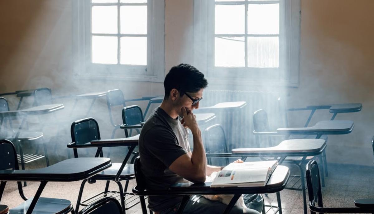 aula studente caldo
