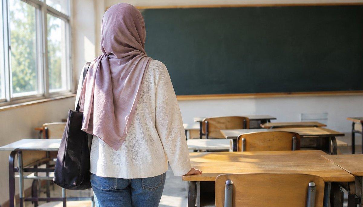 Burqa e Niqab a scuola: cosa succederà alle studentesse e alle loro famiglie