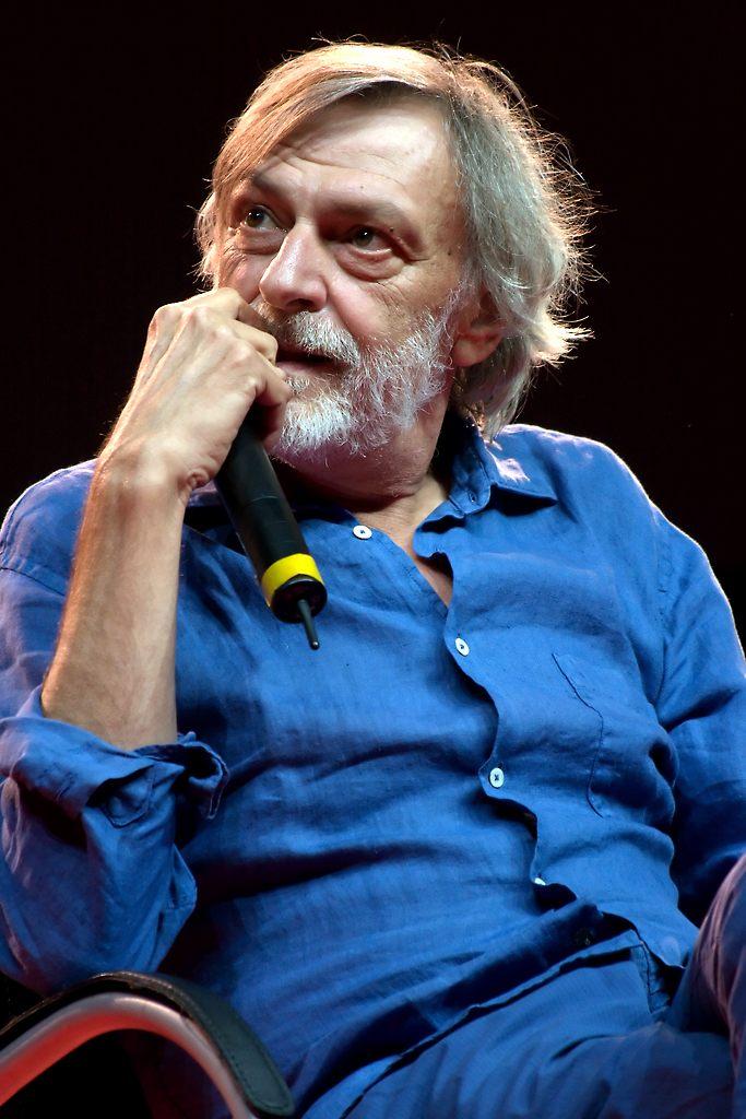 Gino Strada, fondatore di Emergency, durante un incontro nel 2010