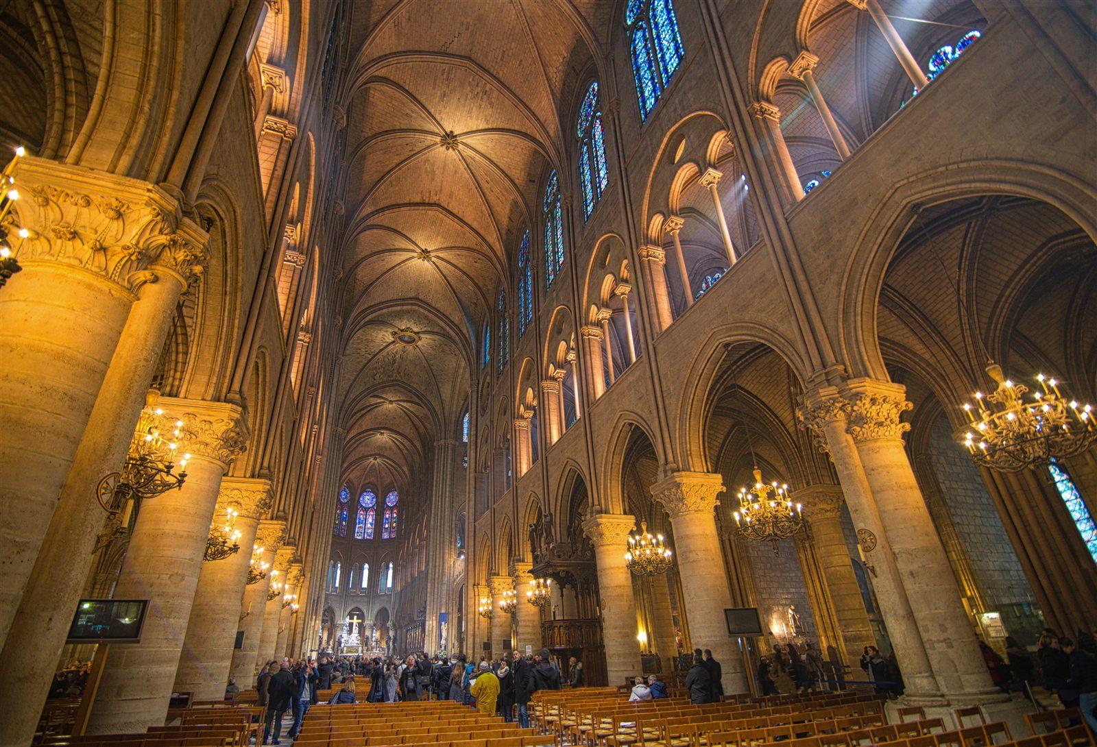 Navata gotica di Notre-Dame de Paris