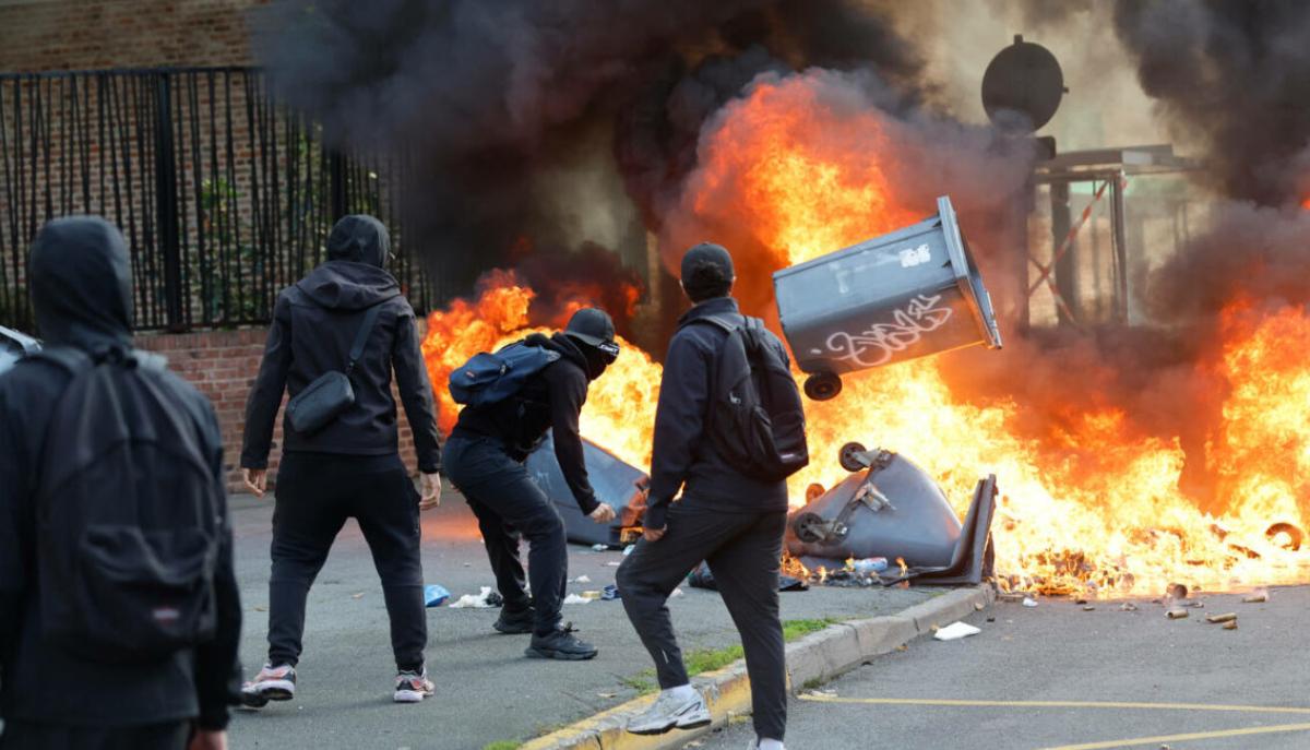 Francia in fiamme: le proteste studentesche sono un nuovo ’68?