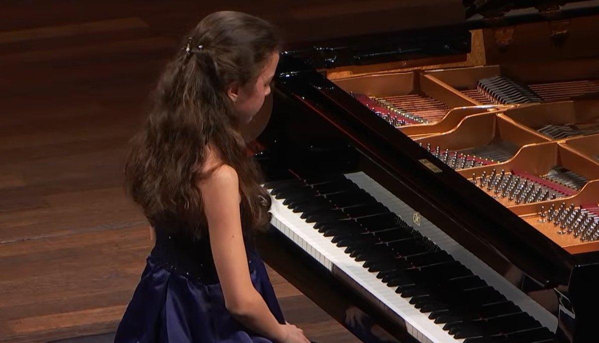 Pianista prodigio a 13 anni: "La musica è la cosa più bella del mondo"