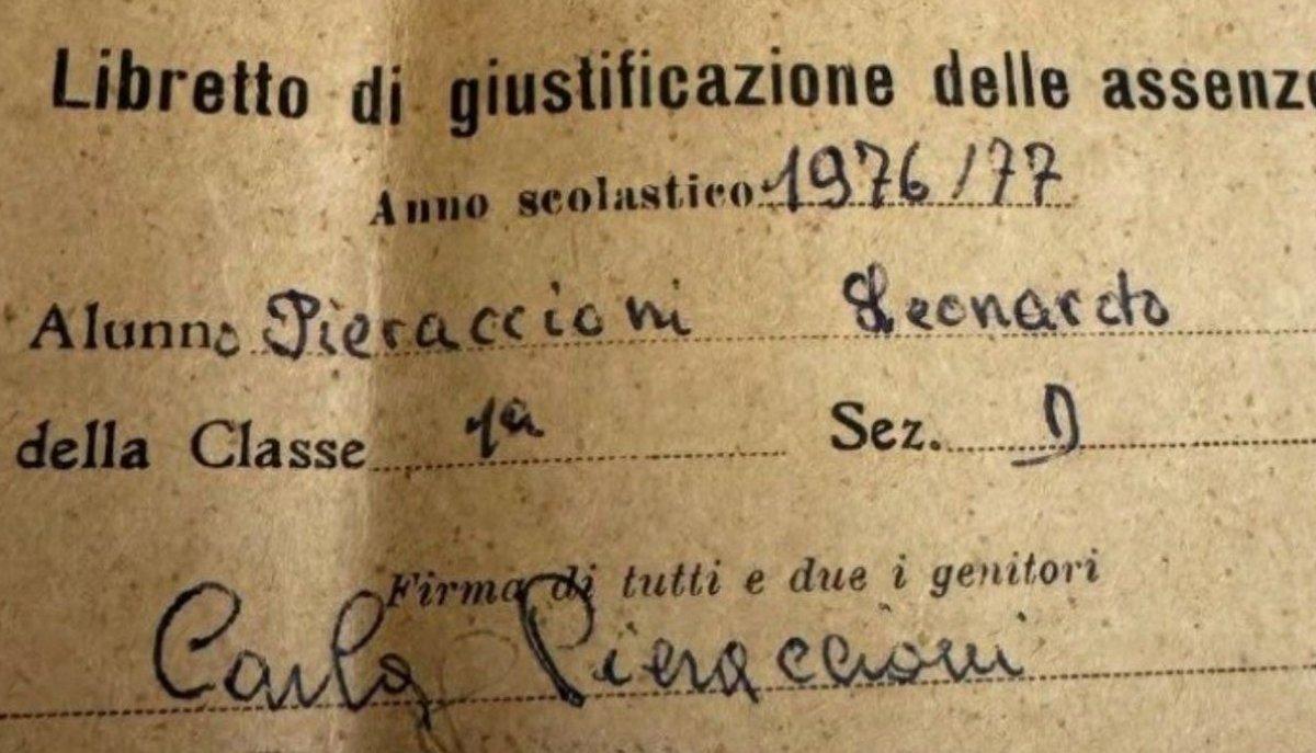 Pieraccioni ritrova il suo libretto delle assenze a scuola del 1976 in un mercatino dell'usato